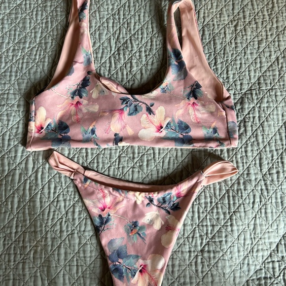 Handmade bikini from Leila Swimwear - Picture 2 of 3